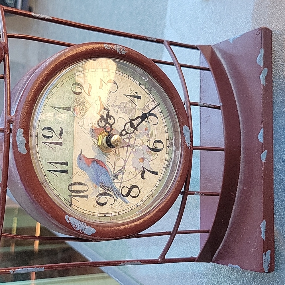 Wall Clock - Picture 4 of 6